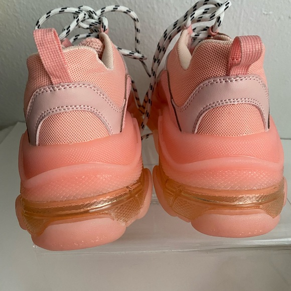 Balenciaga shoes - Picture 9 of 16